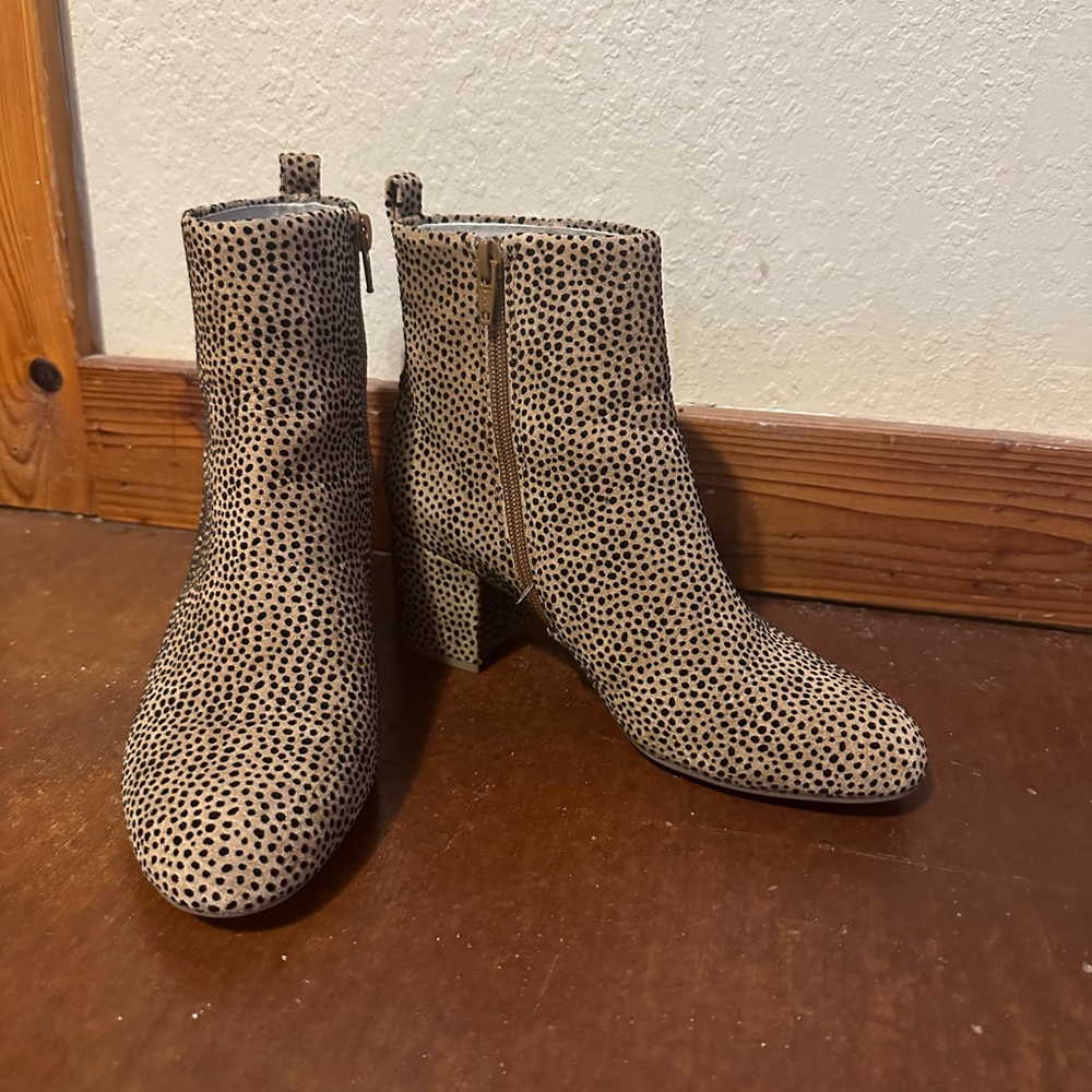 Giani Binni Heeled Booties